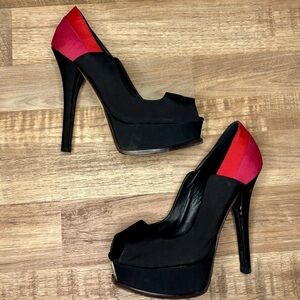 AUTHENTIC Fendi Platform Pumps Women’s Size 37.5 (7/7.5)